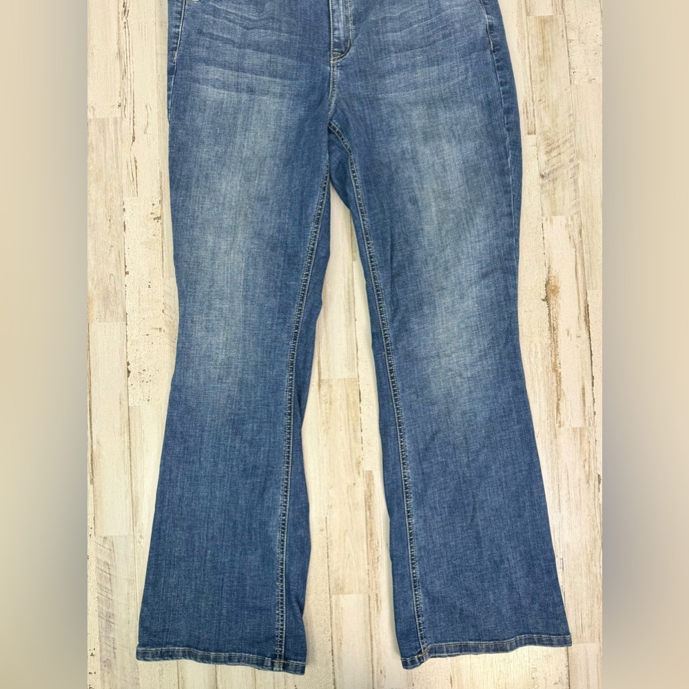 Lane Bryant Women’s Jeans Size 16R Boot Cut Genius Fit - Picture 3 of 10